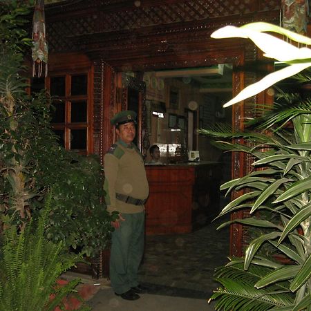 Hotel Metropolitan Kantipur Kathmandu Exteriör bild