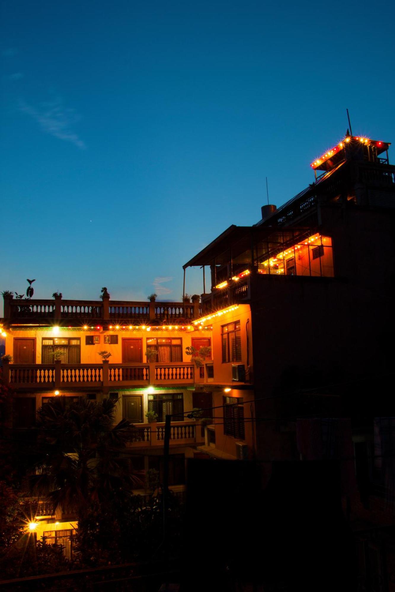 Hotel Metropolitan Kantipur Kathmandu Exteriör bild