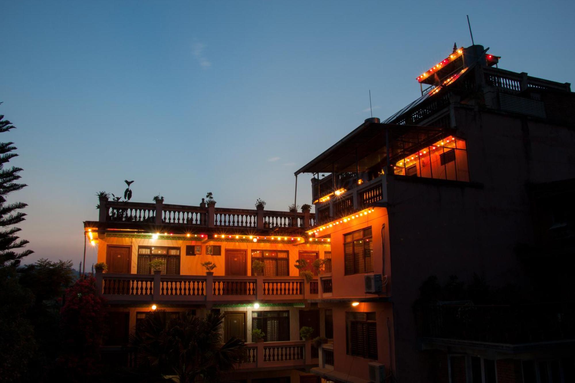 Hotel Metropolitan Kantipur Kathmandu Exteriör bild
