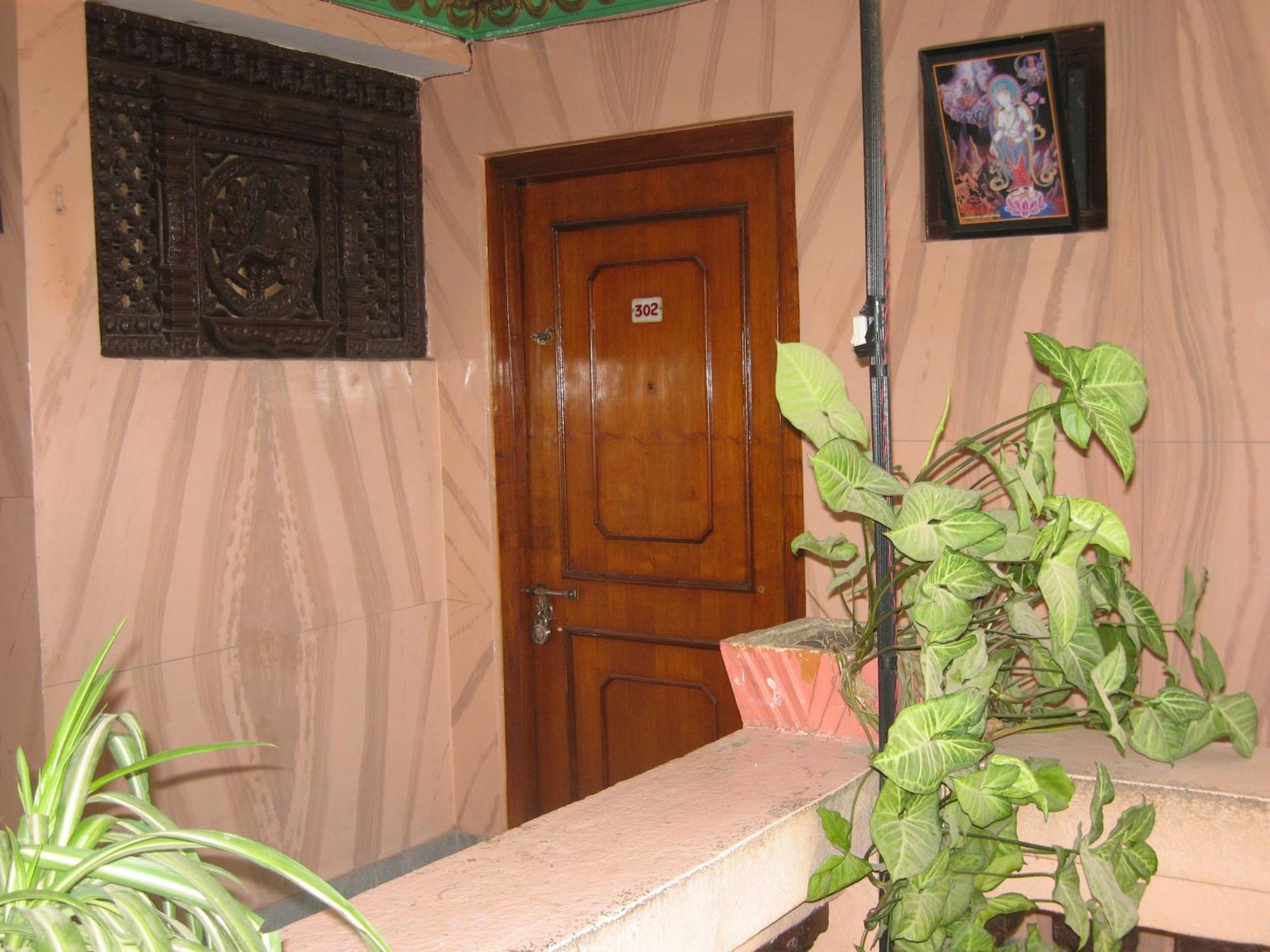 Hotel Metropolitan Kantipur Kathmandu Exteriör bild