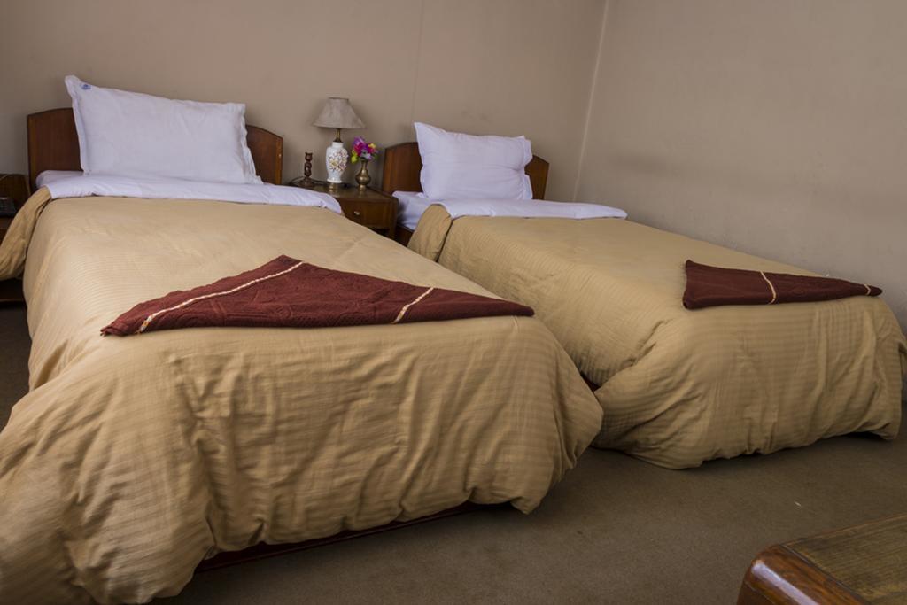 Hotel Metropolitan Kantipur Kathmandu Exteriör bild