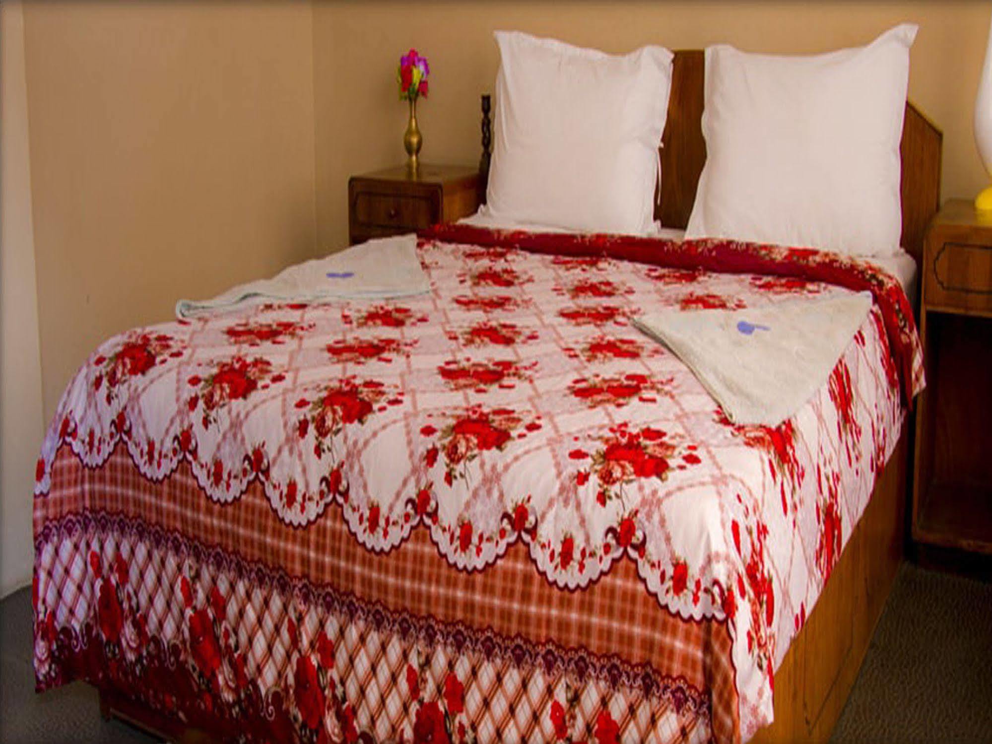 Hotel Metropolitan Kantipur Kathmandu Exteriör bild