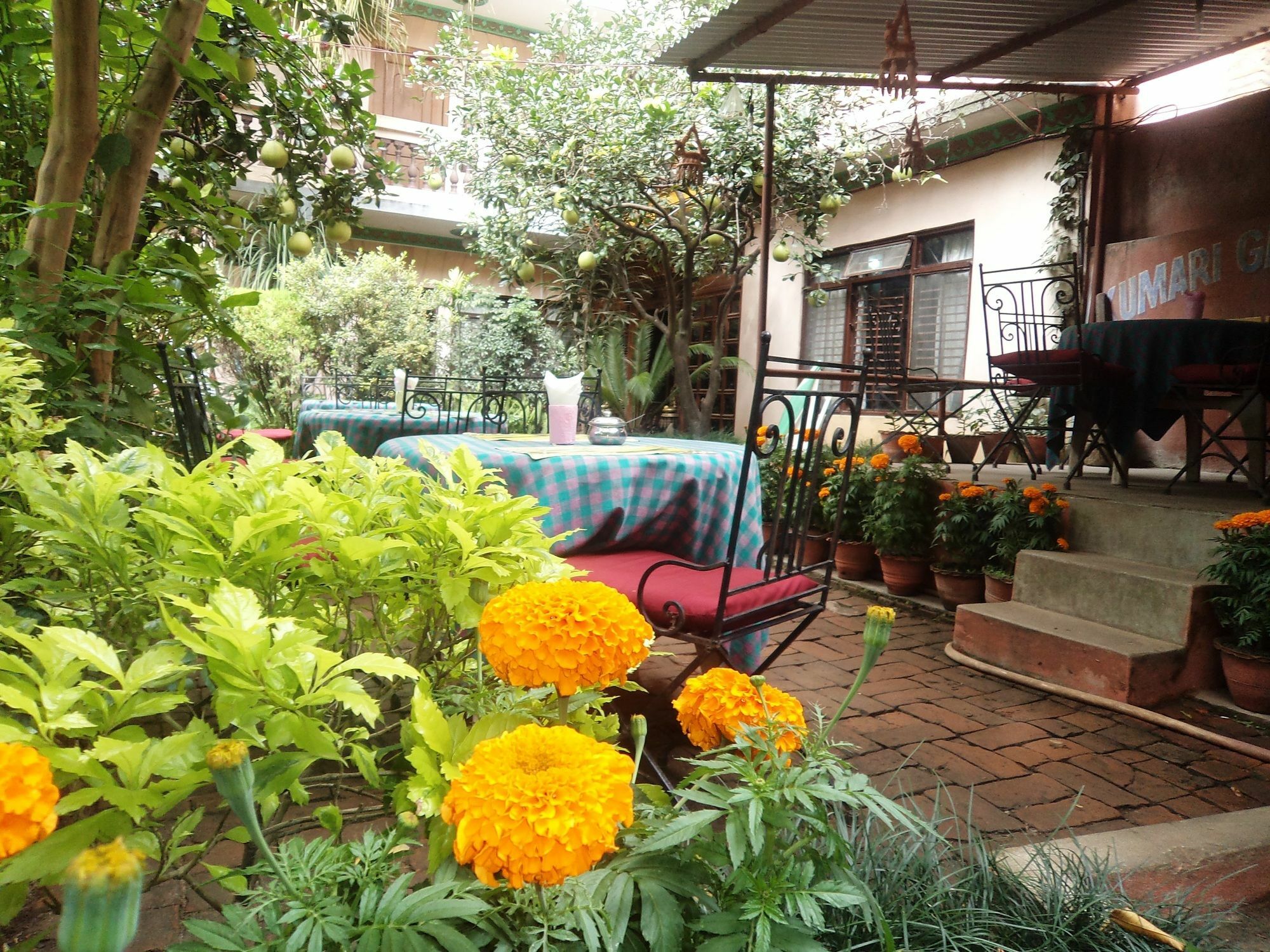 Hotel Metropolitan Kantipur Kathmandu Exteriör bild